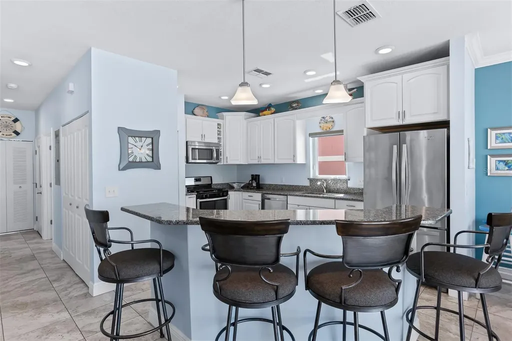 17610 Lee Avenue Redington Shores FL 33708