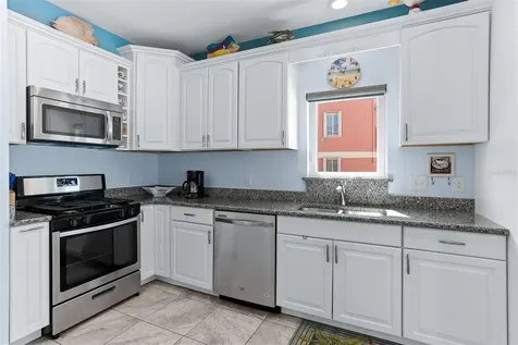 17610 Lee Avenue Redington Shores FL 33708