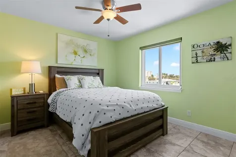 17610 Lee Avenue Redington Shores FL 33708