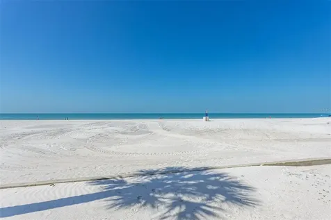 17610 Lee Avenue Redington Shores FL 33708