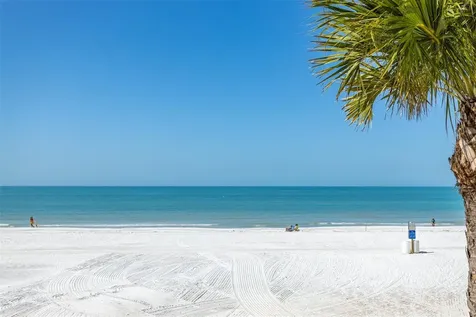 17610 Lee Avenue Redington Shores FL 33708