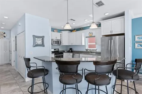 17610 Lee Avenue Redington Shores FL 33708