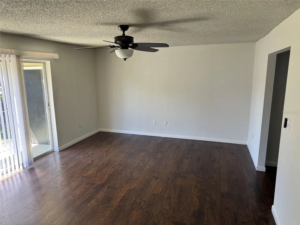 525 Conway Road Orlando FL 32807