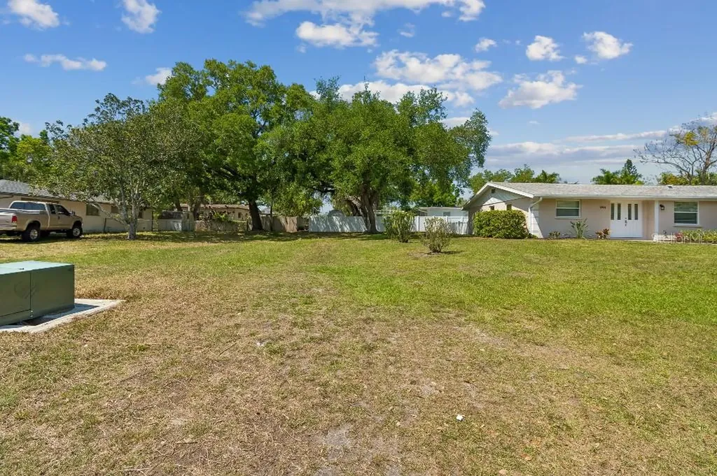 994 S Brink Avenue Sarasota FL 34237