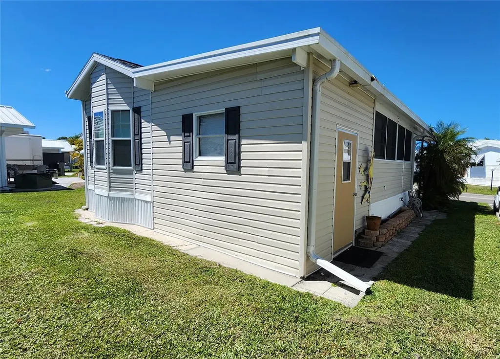 3333 26th Avenue E Bradenton FL 34208