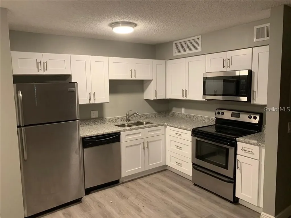 430 Forestway Circle Altamonte Springs FL 32701