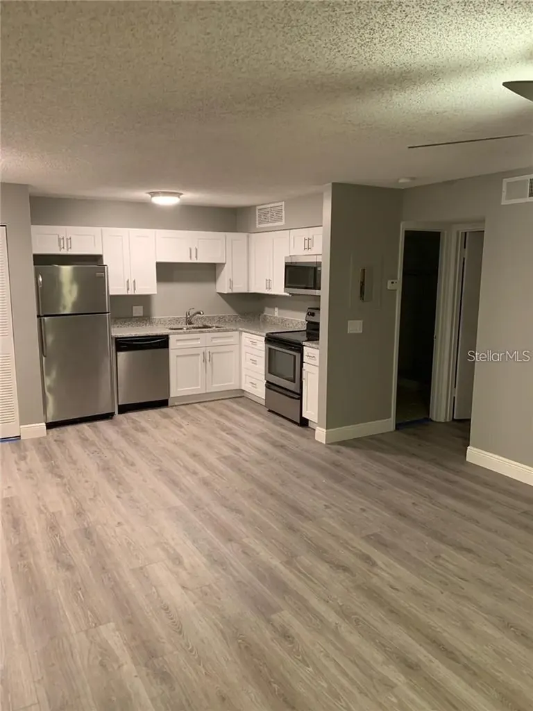 430 Forestway Circle Altamonte Springs FL 32701