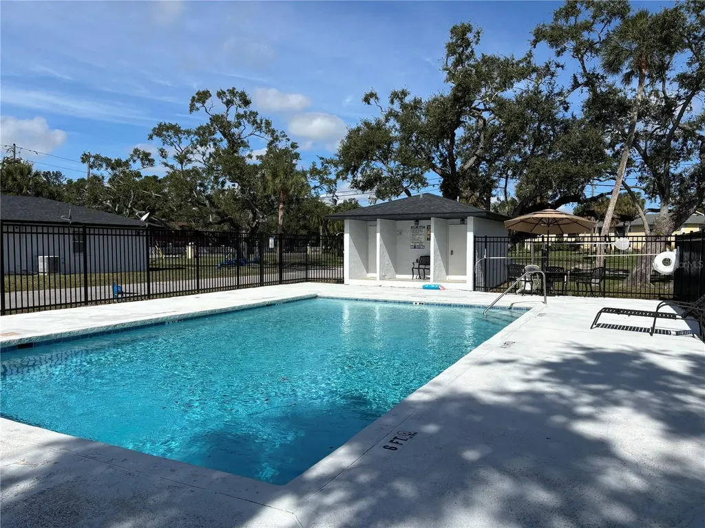 5815 Erin Lane S St Petersburg FL 33712