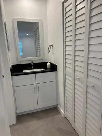 5815 Erin Lane S St Petersburg FL 33712