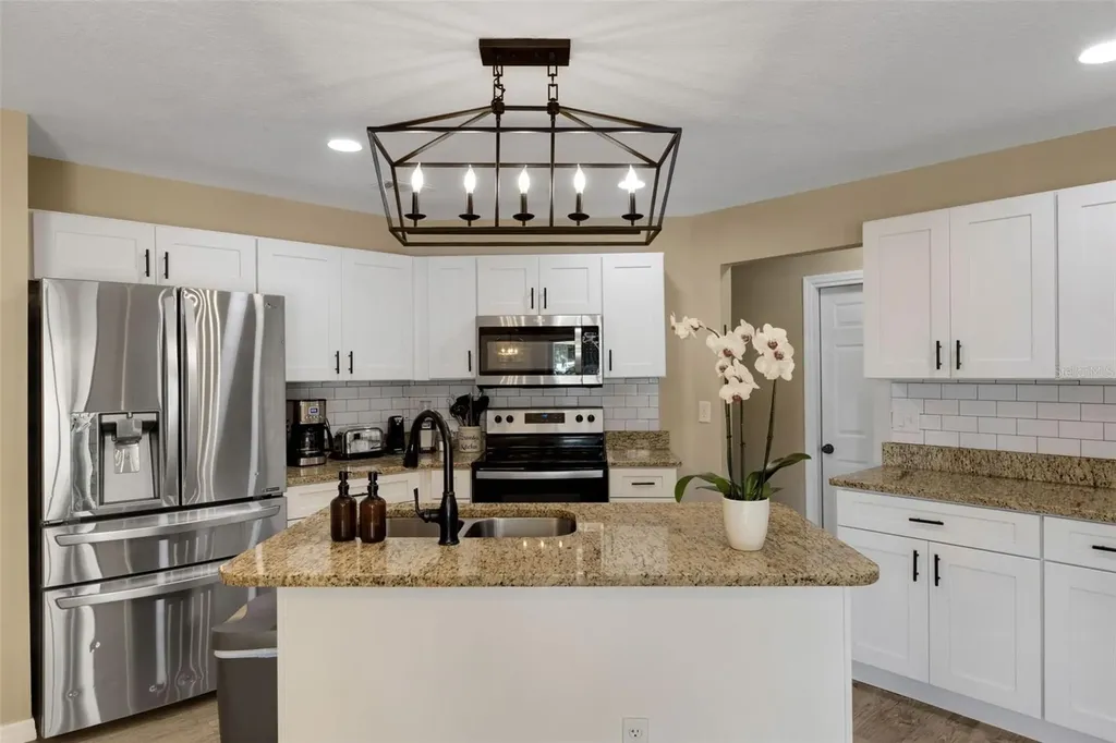 126 Woodside Drive Lakeland FL 33813