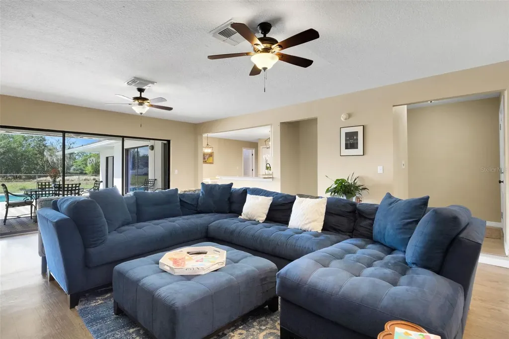 126 Woodside Drive Lakeland FL 33813