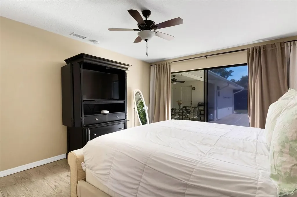 126 Woodside Drive Lakeland FL 33813