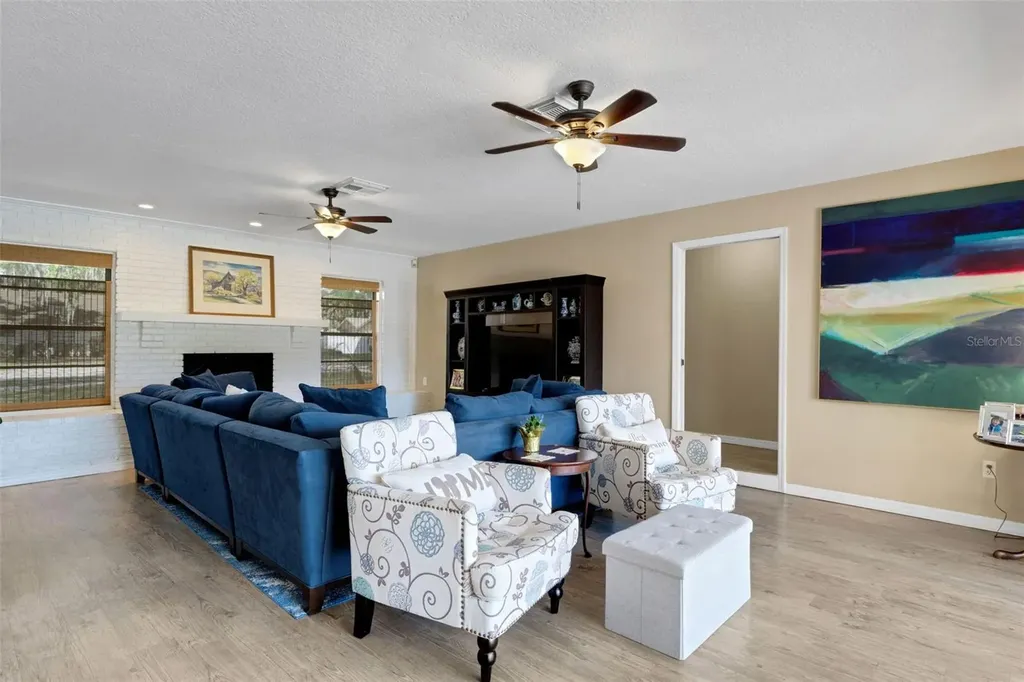 126 Woodside Drive Lakeland FL 33813