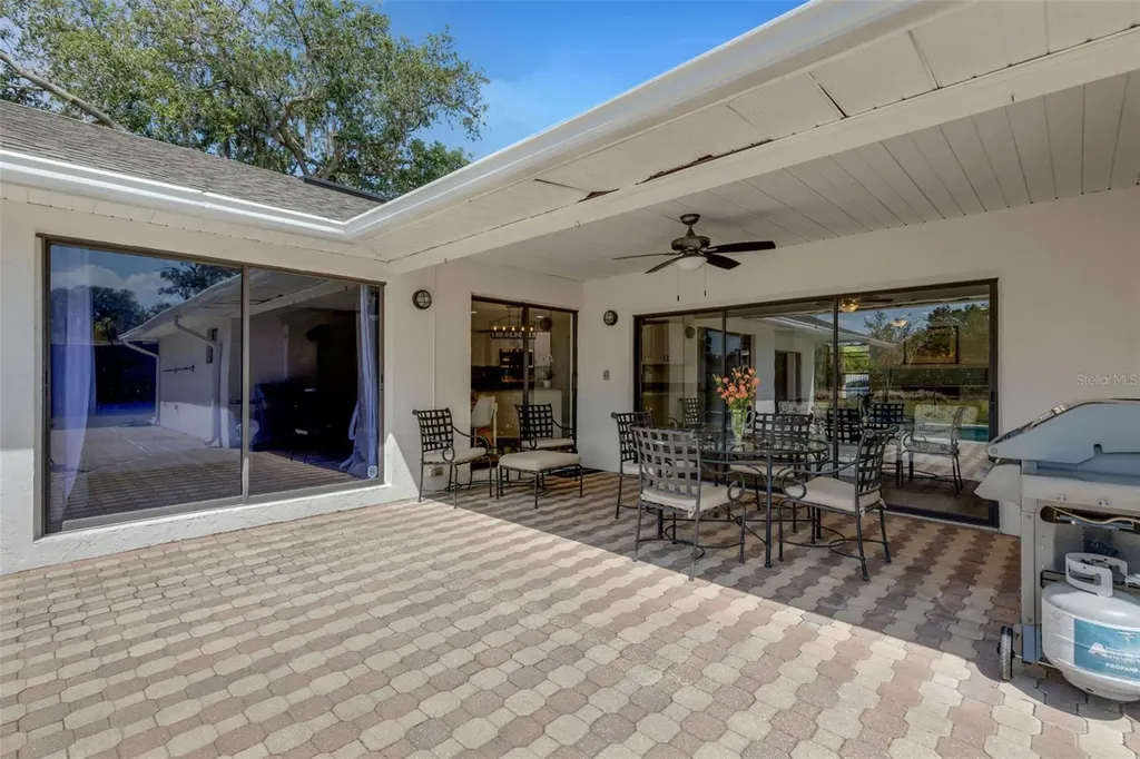 126 Woodside Drive Lakeland FL 33813
