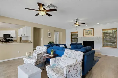 126 Woodside Drive Lakeland FL 33813