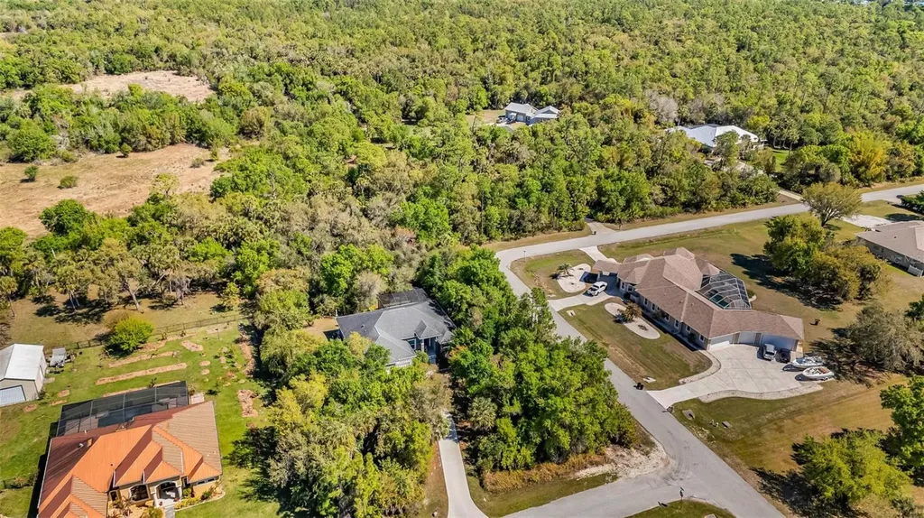 11899 SW Darcy Drive Lake Suzy FL 34269