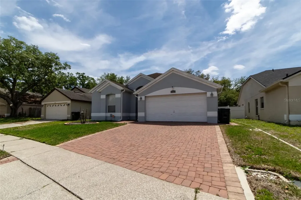 1352 Woodfield Oaks Drive Apopka FL 32703