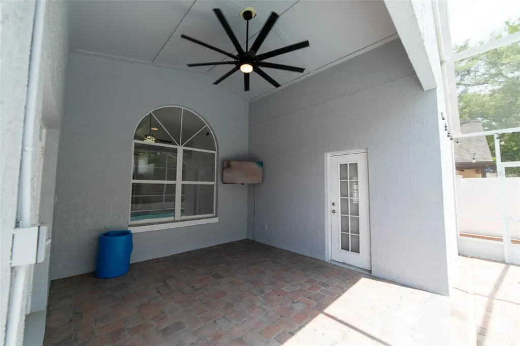1352 Woodfield Oaks Drive Apopka FL 32703