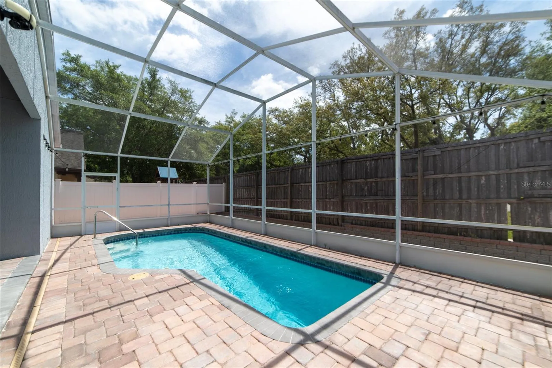 1352 Woodfield Oaks Drive Apopka FL 32703