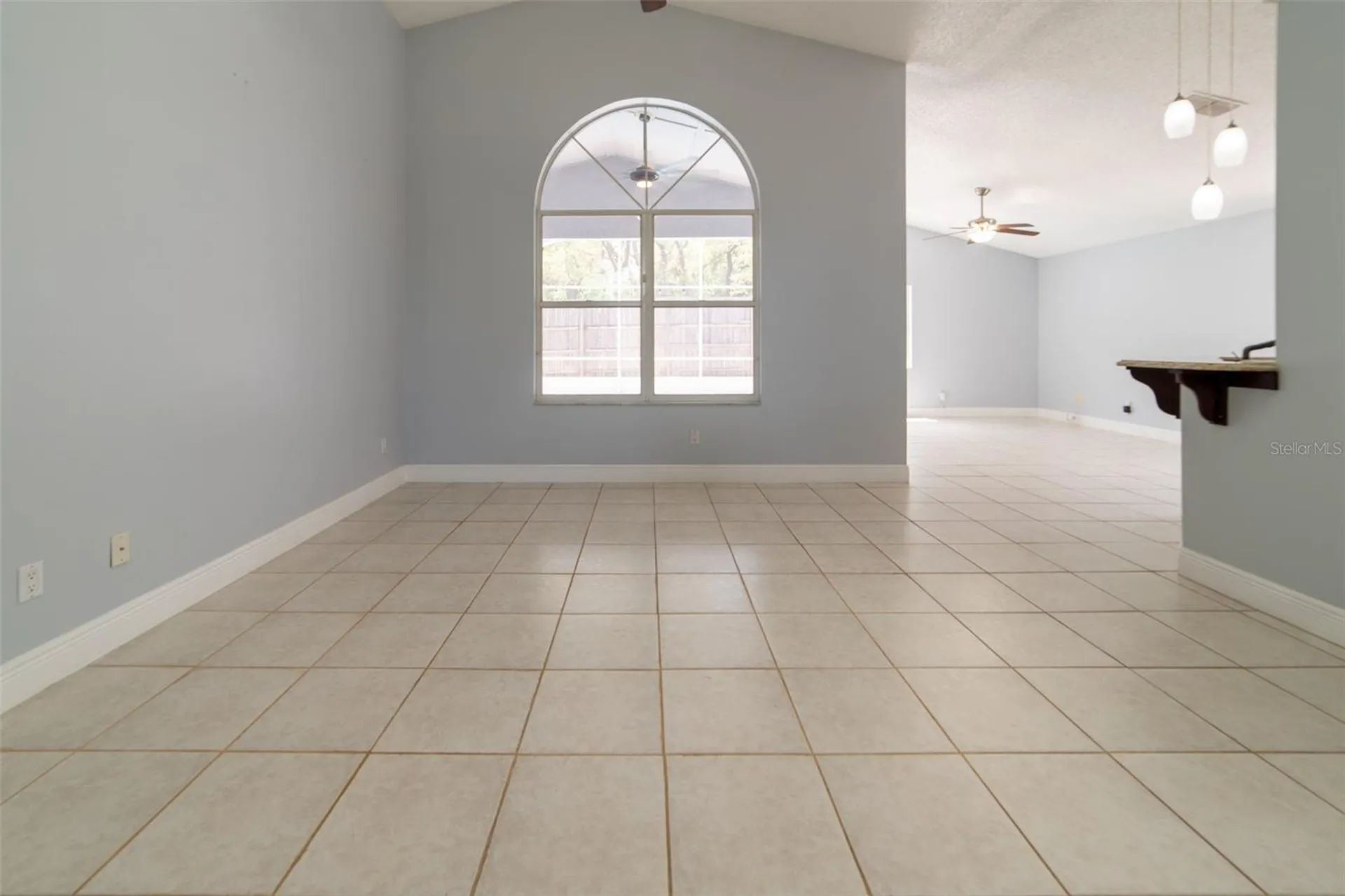 1352 Woodfield Oaks Drive Apopka FL 32703