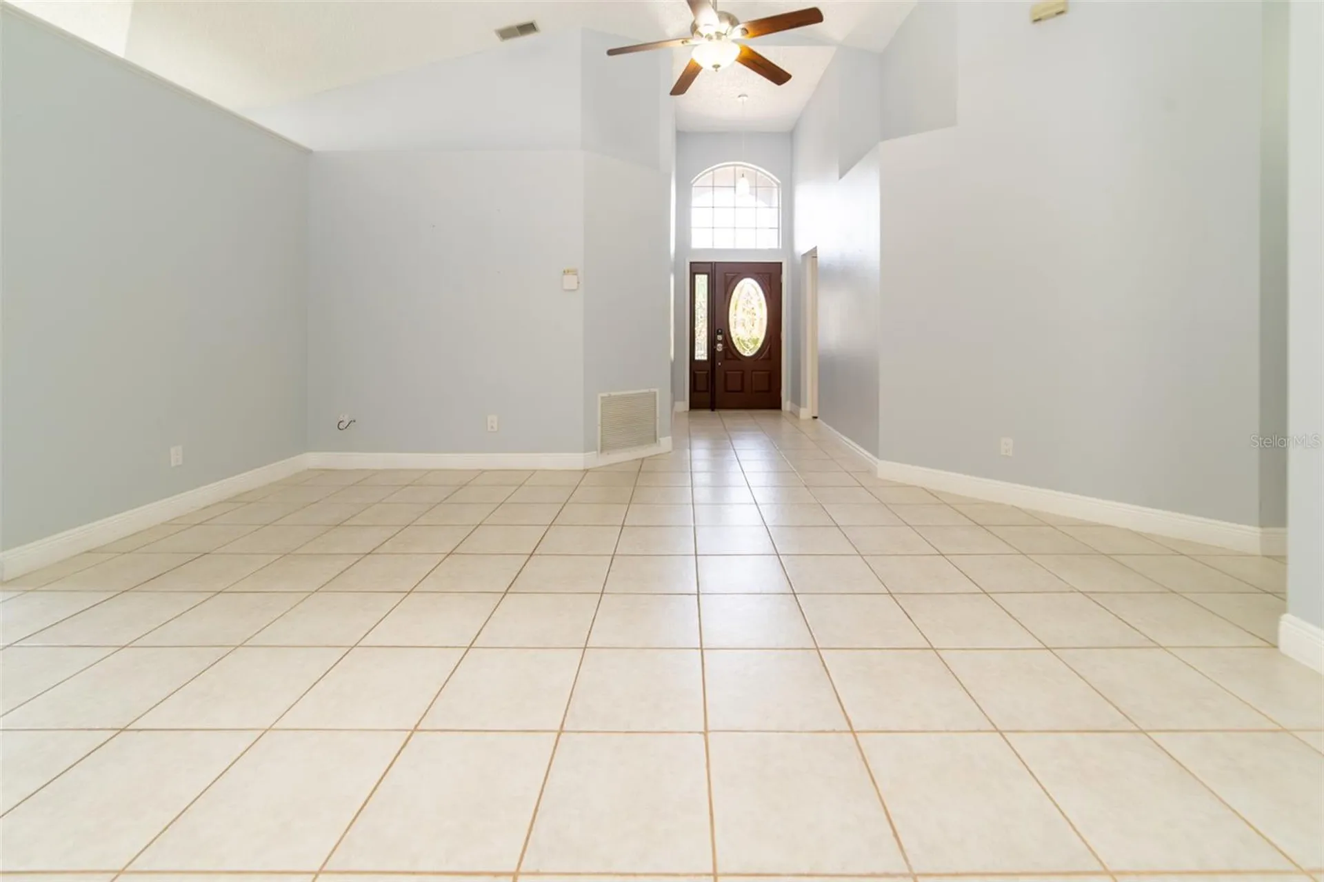 1352 Woodfield Oaks Drive Apopka FL 32703