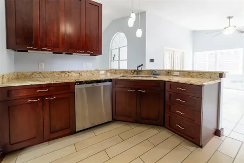 1352 Woodfield Oaks Drive Apopka FL 32703