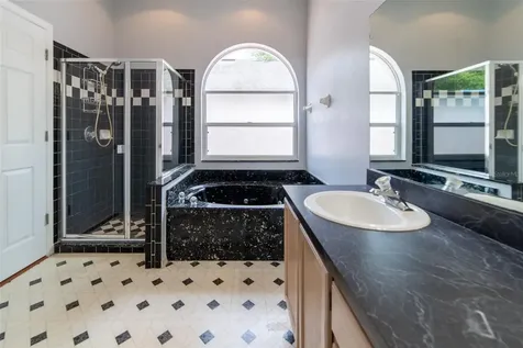 1352 Woodfield Oaks Drive Apopka FL 32703