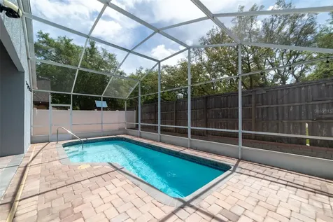 1352 Woodfield Oaks Drive Apopka FL 32703