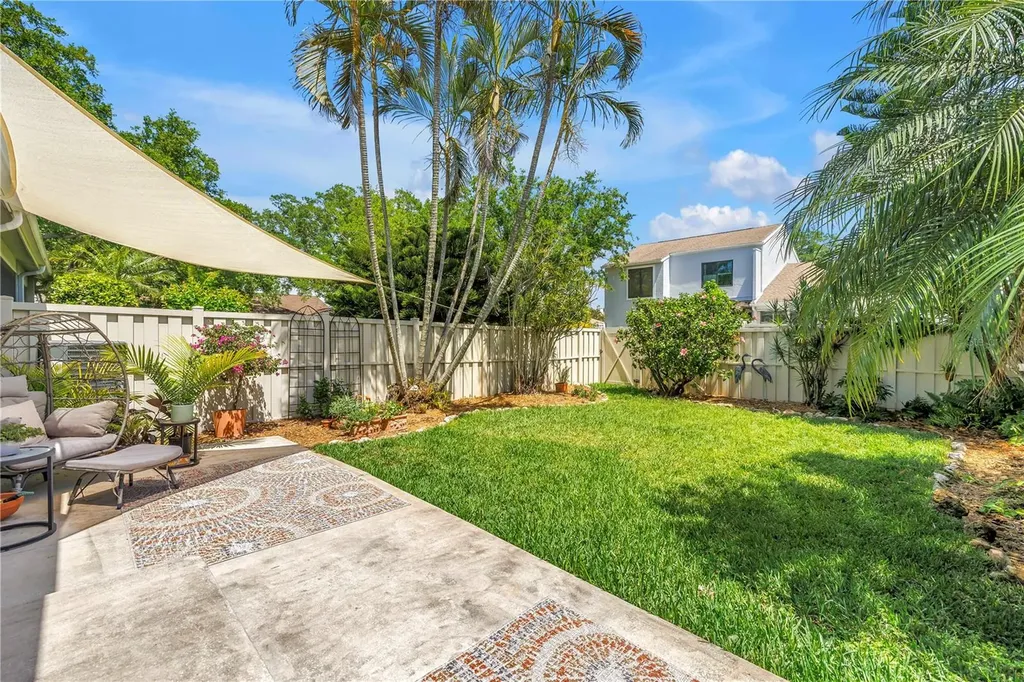 992 San Carlos Court NE St Petersburg FL 33702