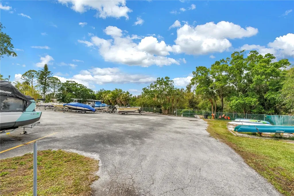 992 San Carlos Court NE St Petersburg FL 33702