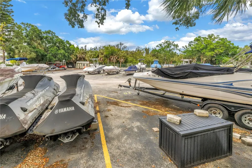 992 San Carlos Court NE St Petersburg FL 33702
