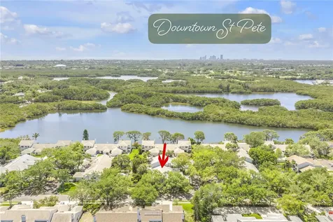 992 San Carlos Court NE St Petersburg FL 33702