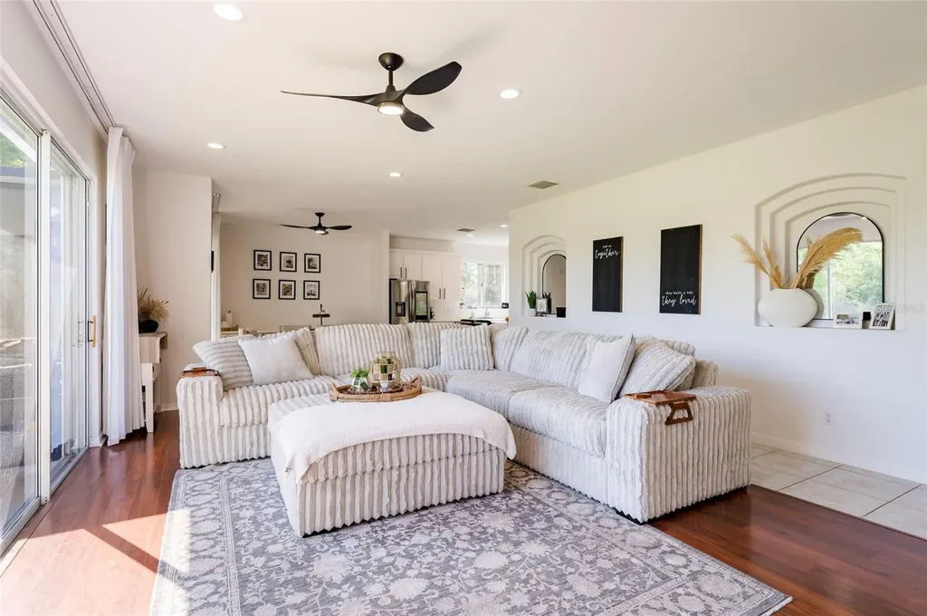 212 Excalibur Court Brandon FL 33511