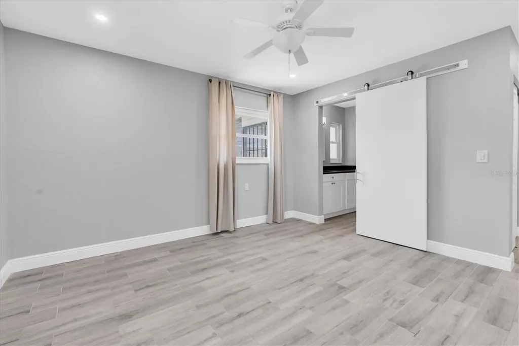 5619 Denver Street NE St Petersburg FL 33703