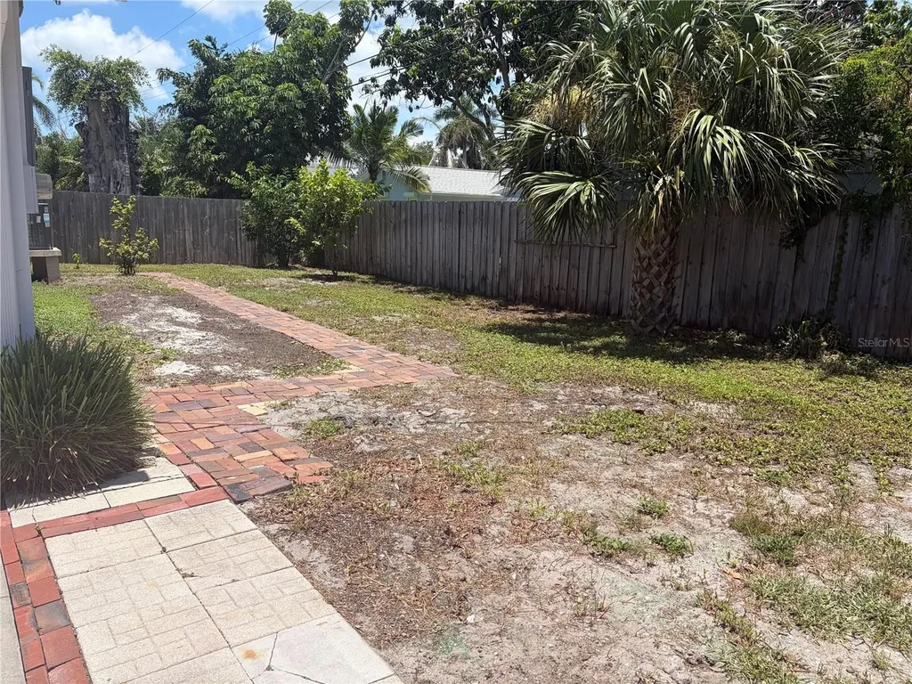 5619 Denver Street NE St Petersburg FL 33703
