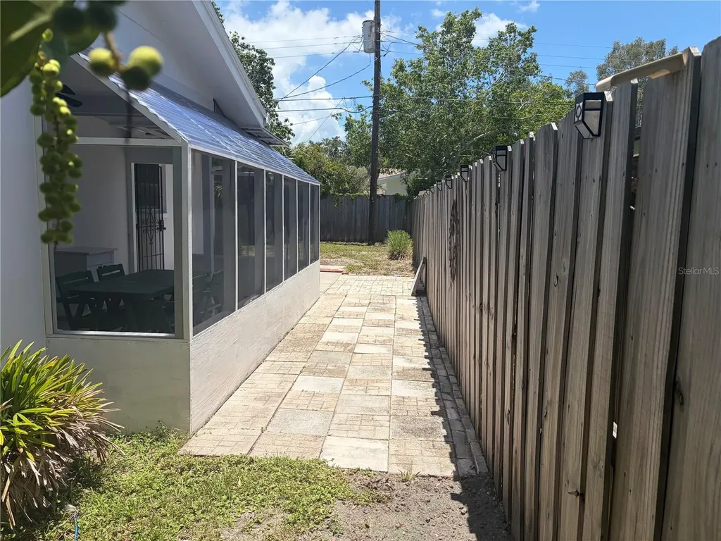 5619 Denver Street NE St Petersburg FL 33703