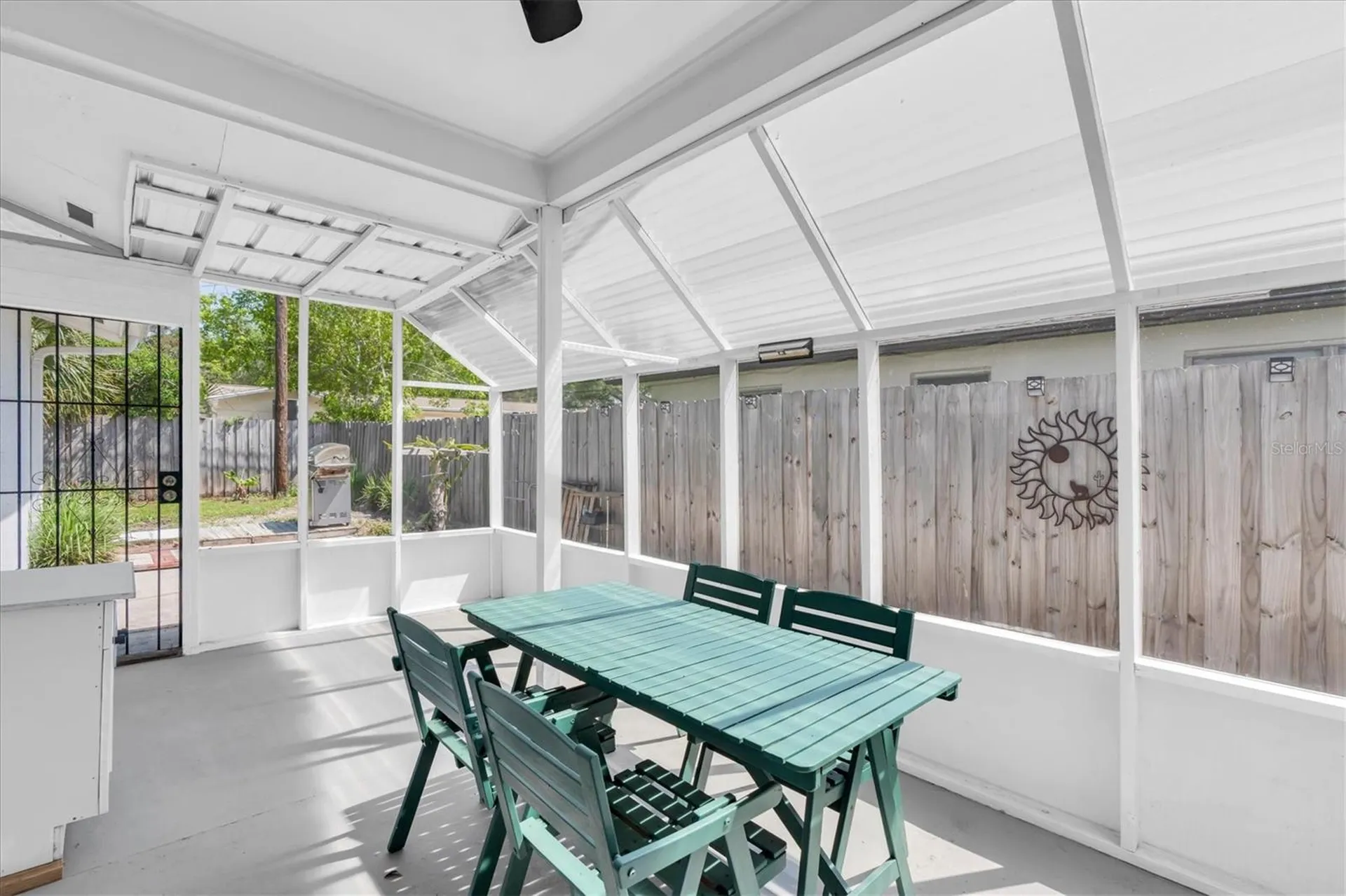 5619 Denver Street NE St Petersburg FL 33703