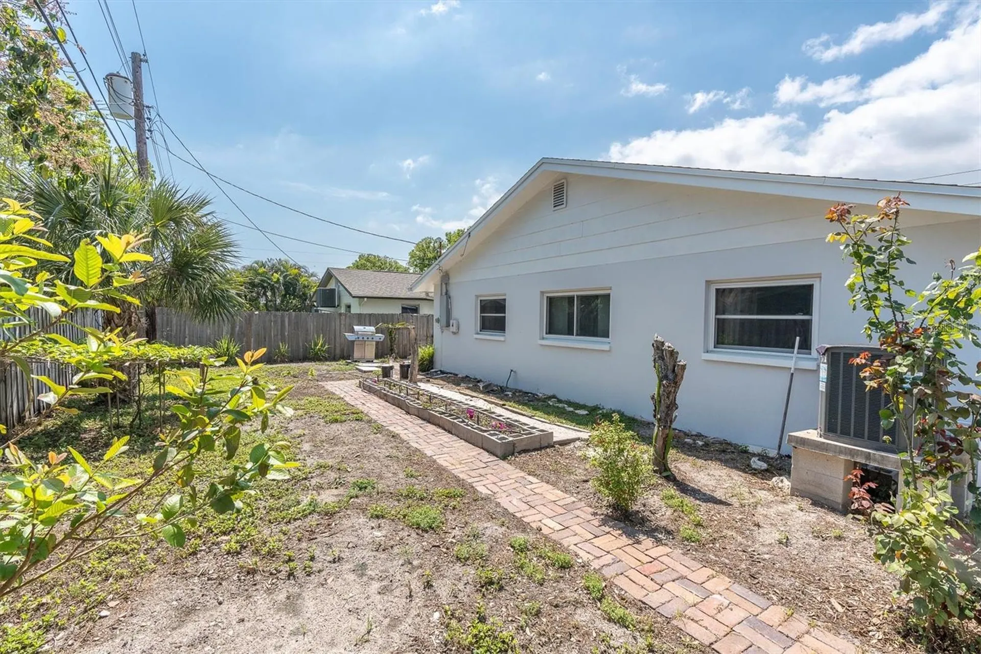 5619 Denver Street NE St Petersburg FL 33703