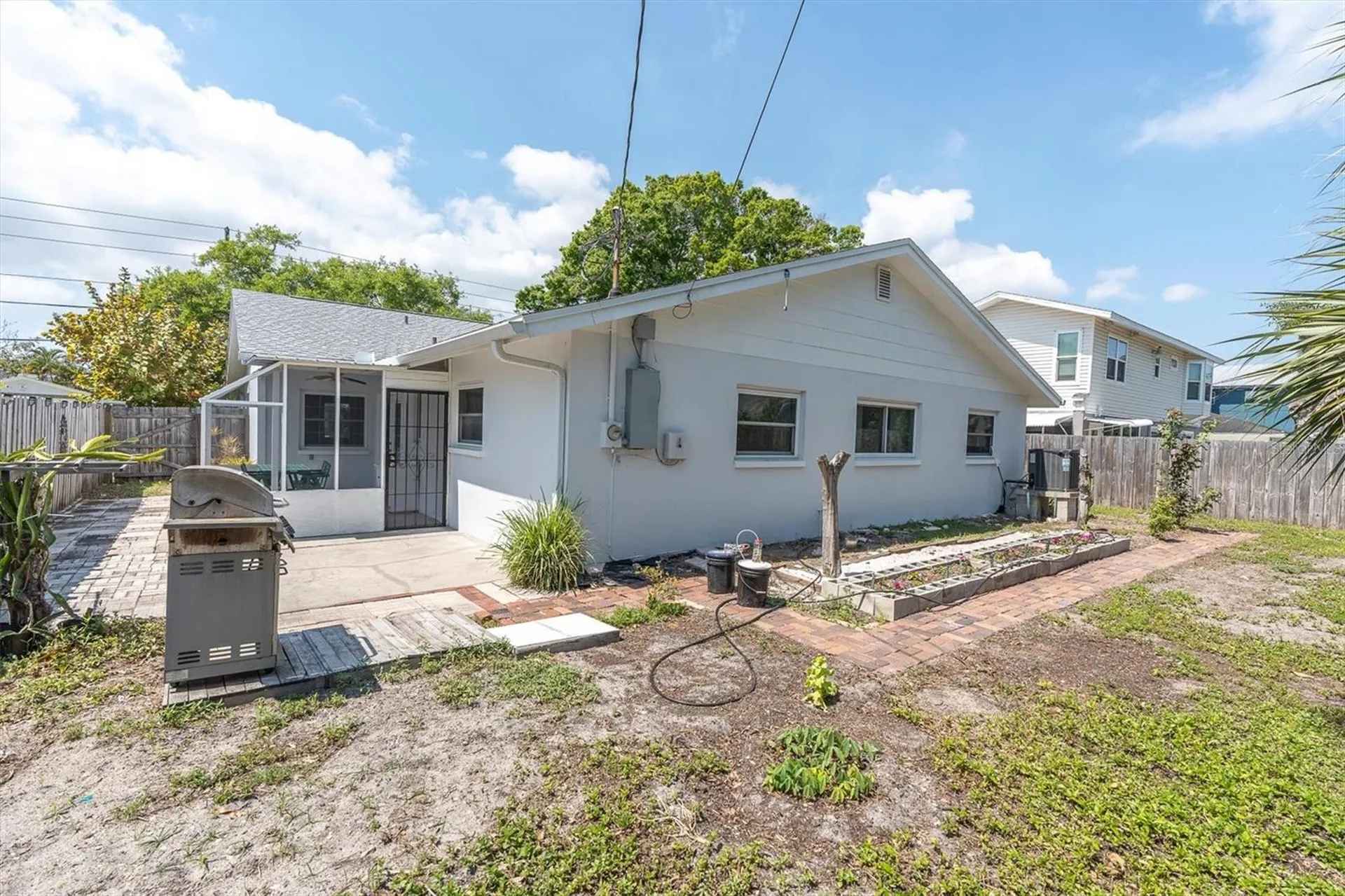 5619 Denver Street NE St Petersburg FL 33703