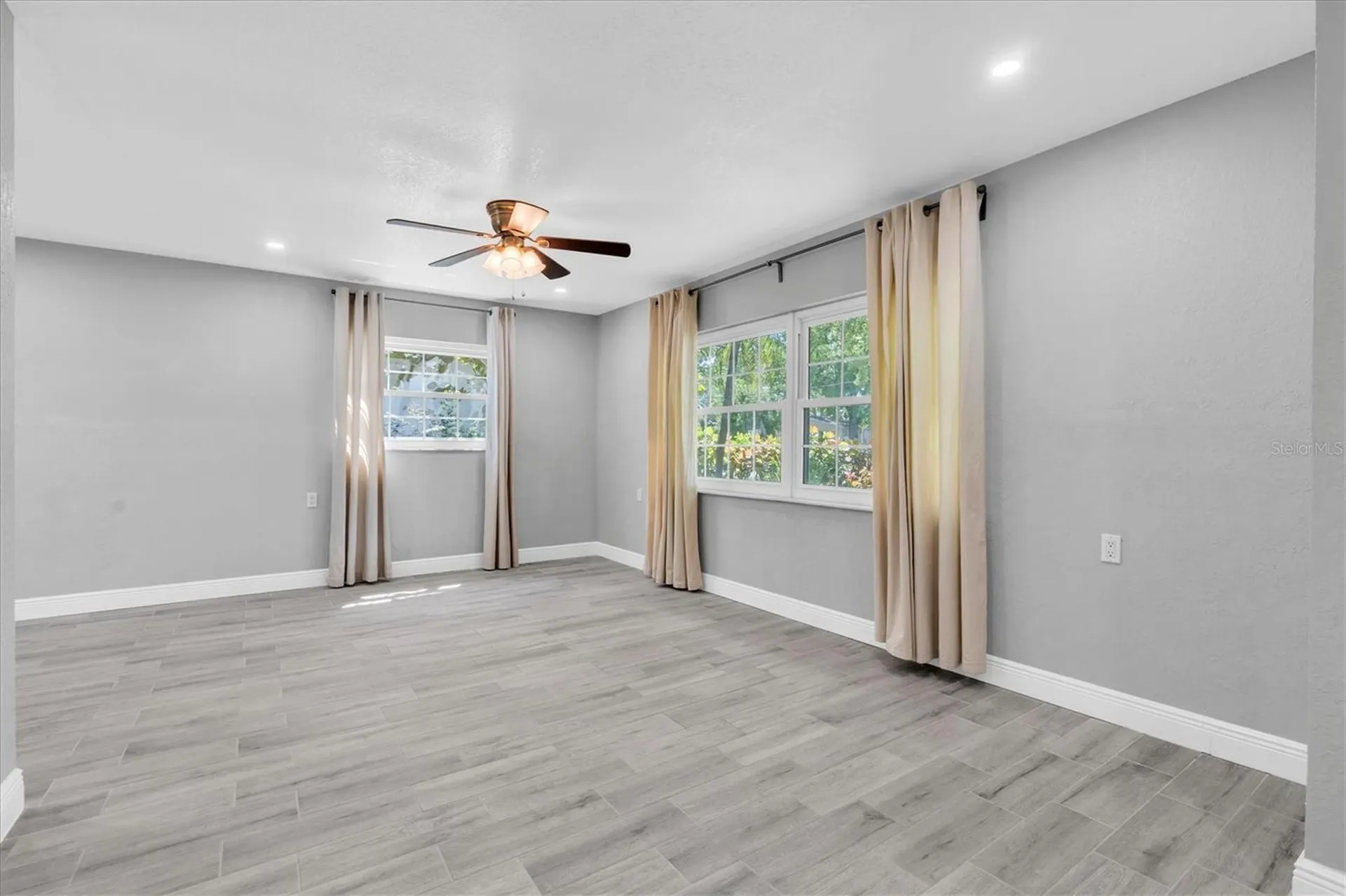 5619 Denver Street NE St Petersburg FL 33703
