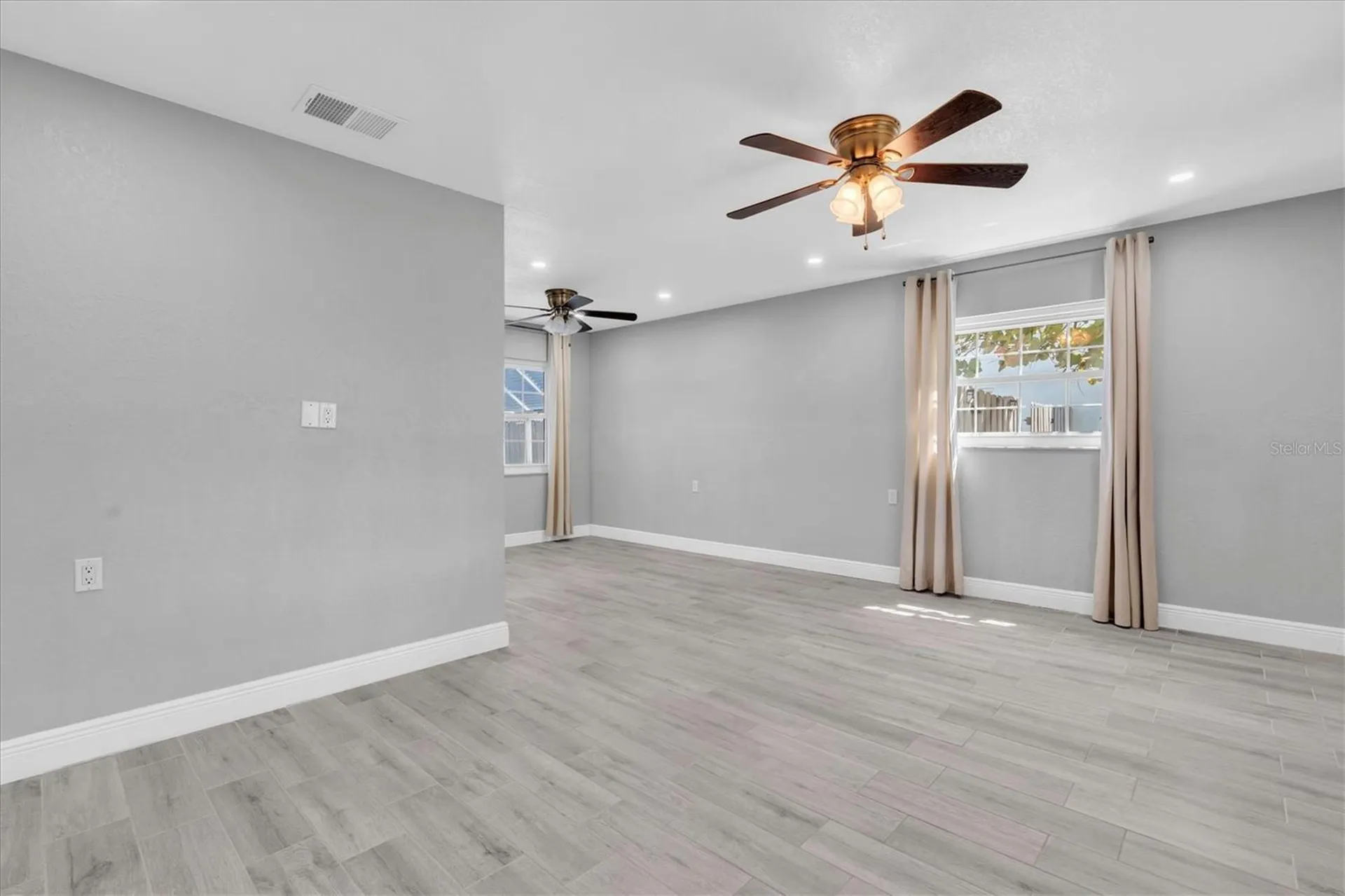 5619 Denver Street NE St Petersburg FL 33703