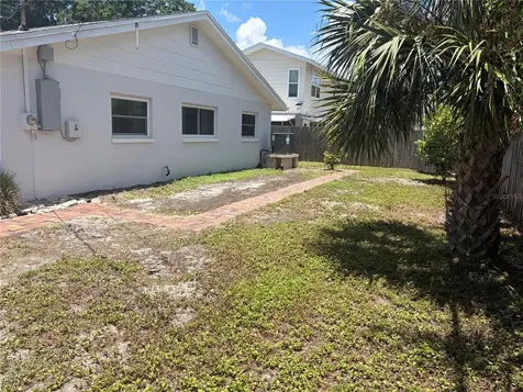 5619 Denver Street NE St Petersburg FL 33703