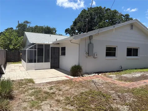 5619 Denver Street NE St Petersburg FL 33703