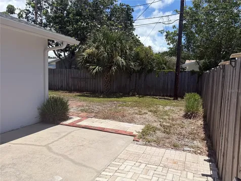 5619 Denver Street NE St Petersburg FL 33703