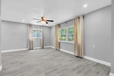 5619 Denver Street NE St Petersburg FL 33703
