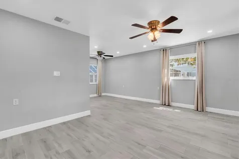 5619 Denver Street NE St Petersburg FL 33703