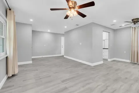 5619 Denver Street NE St Petersburg FL 33703