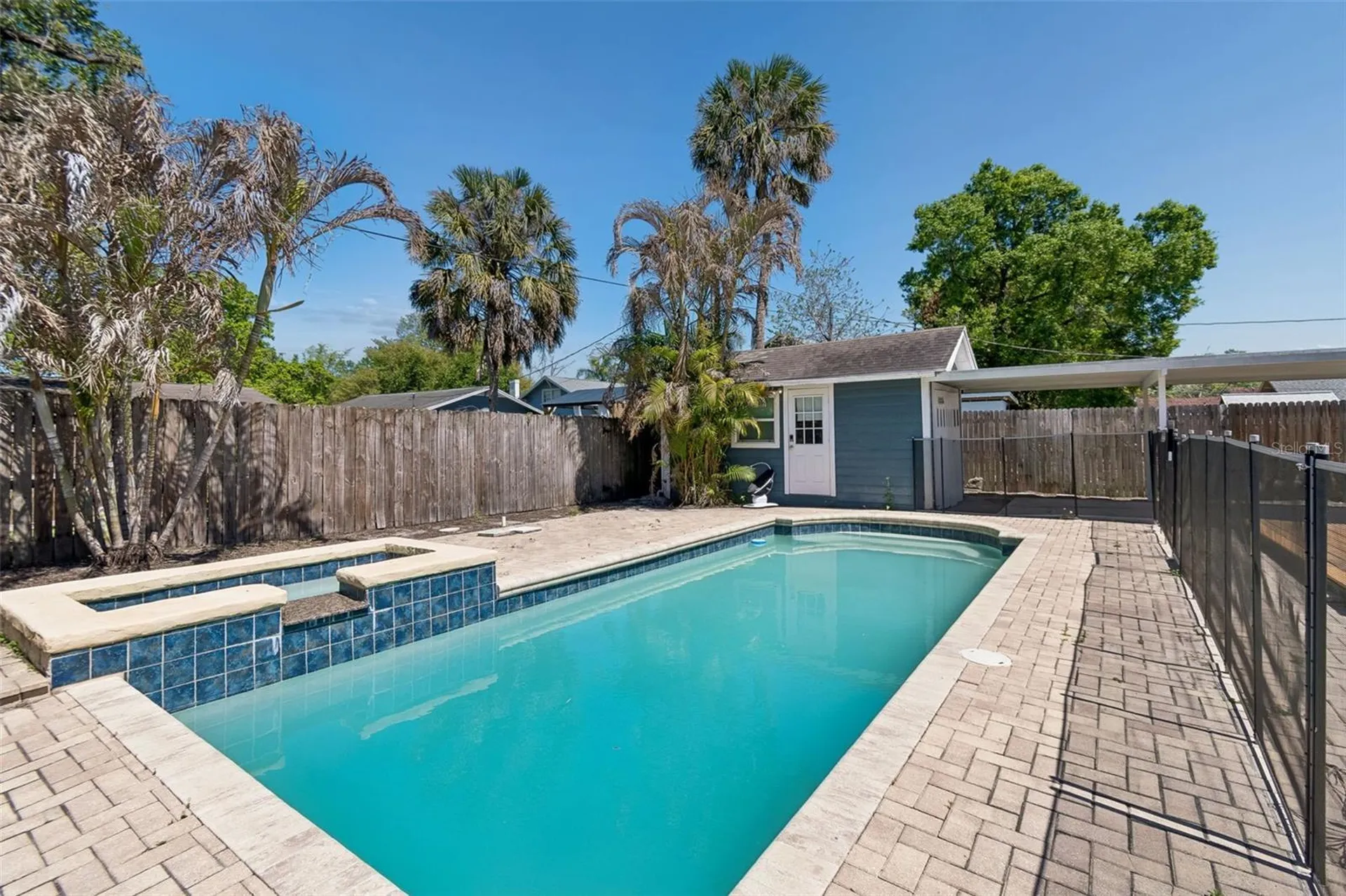 310 E Paris Street Tampa FL 33604