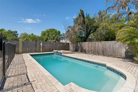 310 E Paris Street Tampa FL 33604
