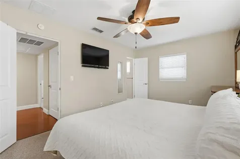 5665 34th Avenue N St Petersburg FL 33710